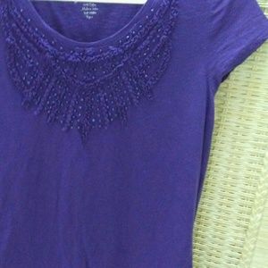 Tee purple beads